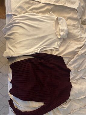Banana Republic sweater bundle size s